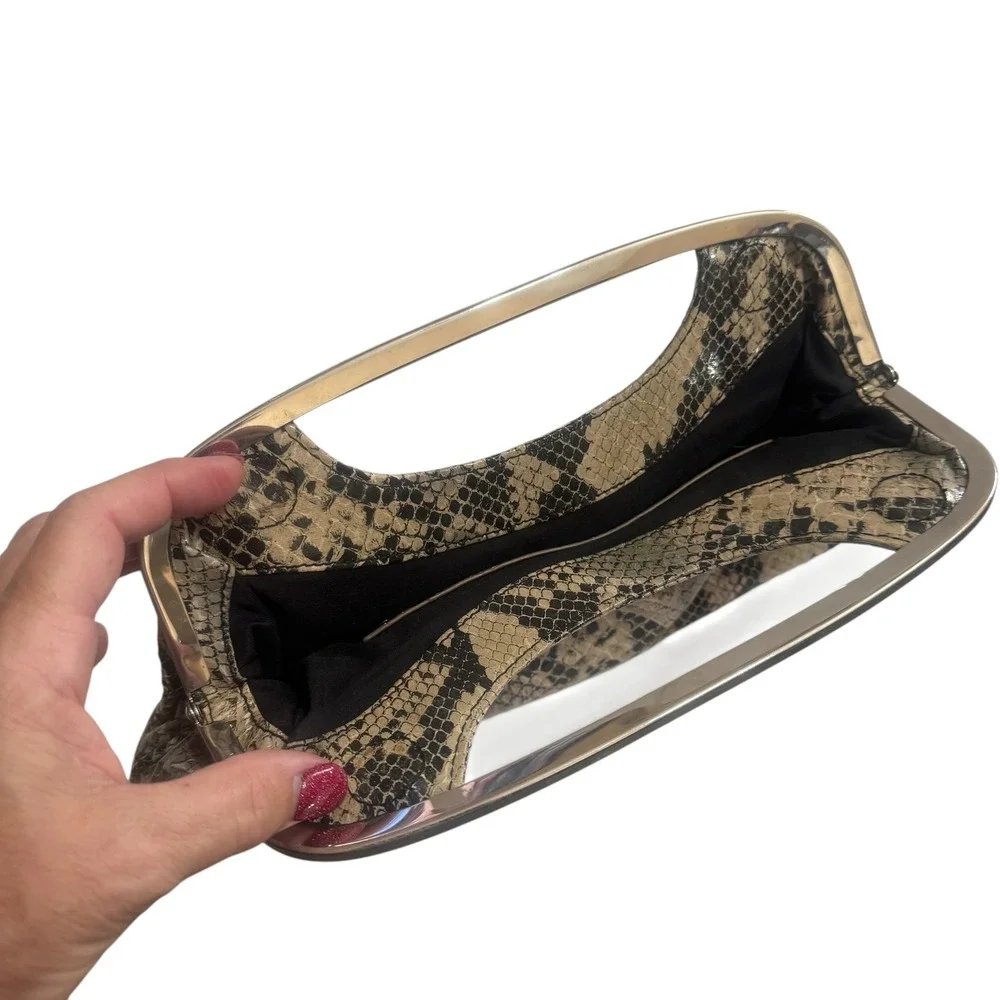 Express clutch bag